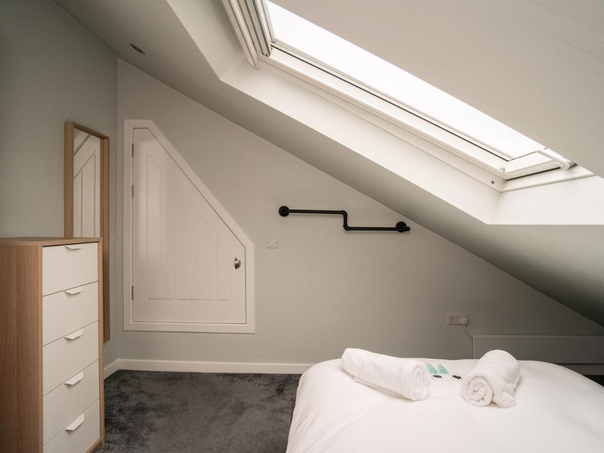 Pass The Keys Stunning 3 Bed Loft Style Apt With Free Parking Edinburgh Exterior photo