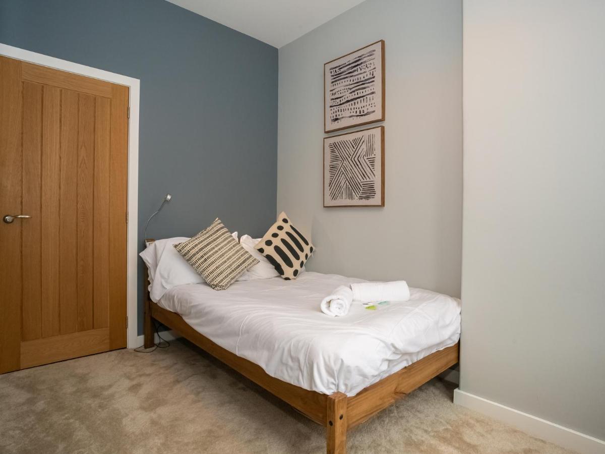 Pass The Keys Stunning 3 Bed Loft Style Apt With Free Parking Edinburgh Exterior photo